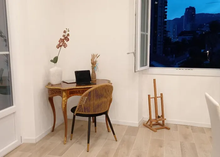 Aux Portes De La Principaute Apartment
